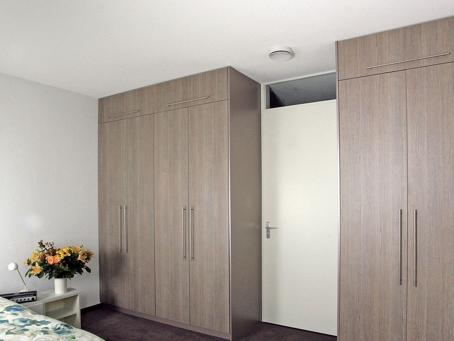 Kledingkast op maat - Henk van Leeuwen